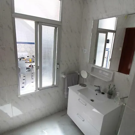 Apartment Big With Unique Patio Near Santa Barbara Castle Alicante